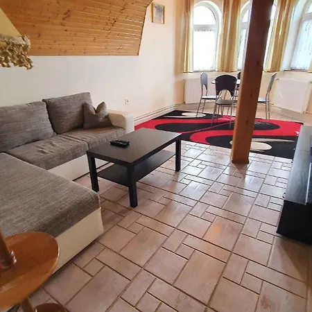 In - Balaton 19943 アパート