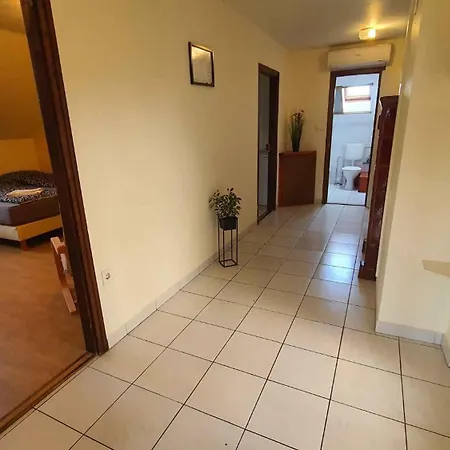 In - Balaton 19943 アパート